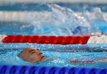 FOTO Kineski torpedo! Plivač bez ruku oduševio svijet i osvojio pet medalja u Parizu