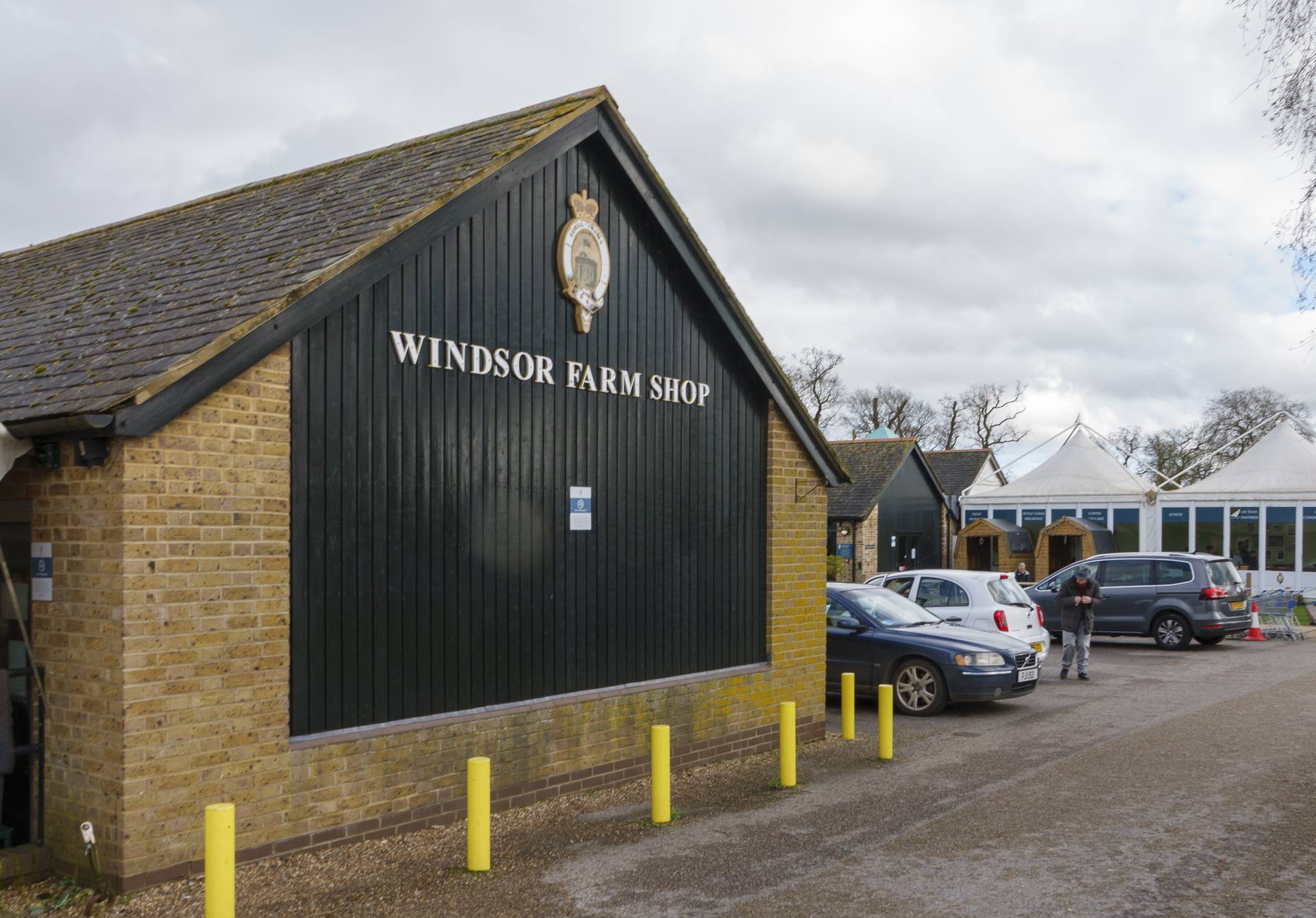 Windsor Farm shop, na kraljevskom imanju koji su William i Kate, posjetili u subotu poslijepodne druže?i se s lokalnim kupcima