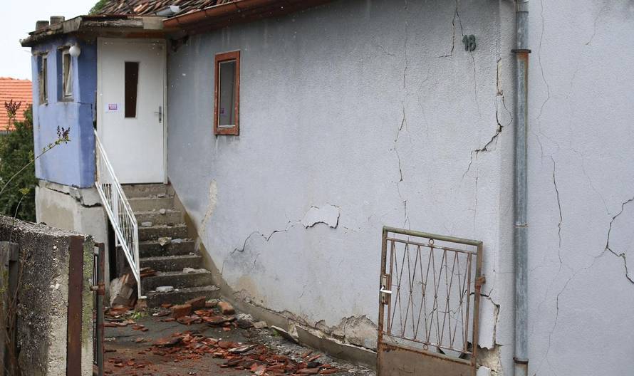 'Taman smo otplatili kredit, a u jednom jutru se sve to urušilo'