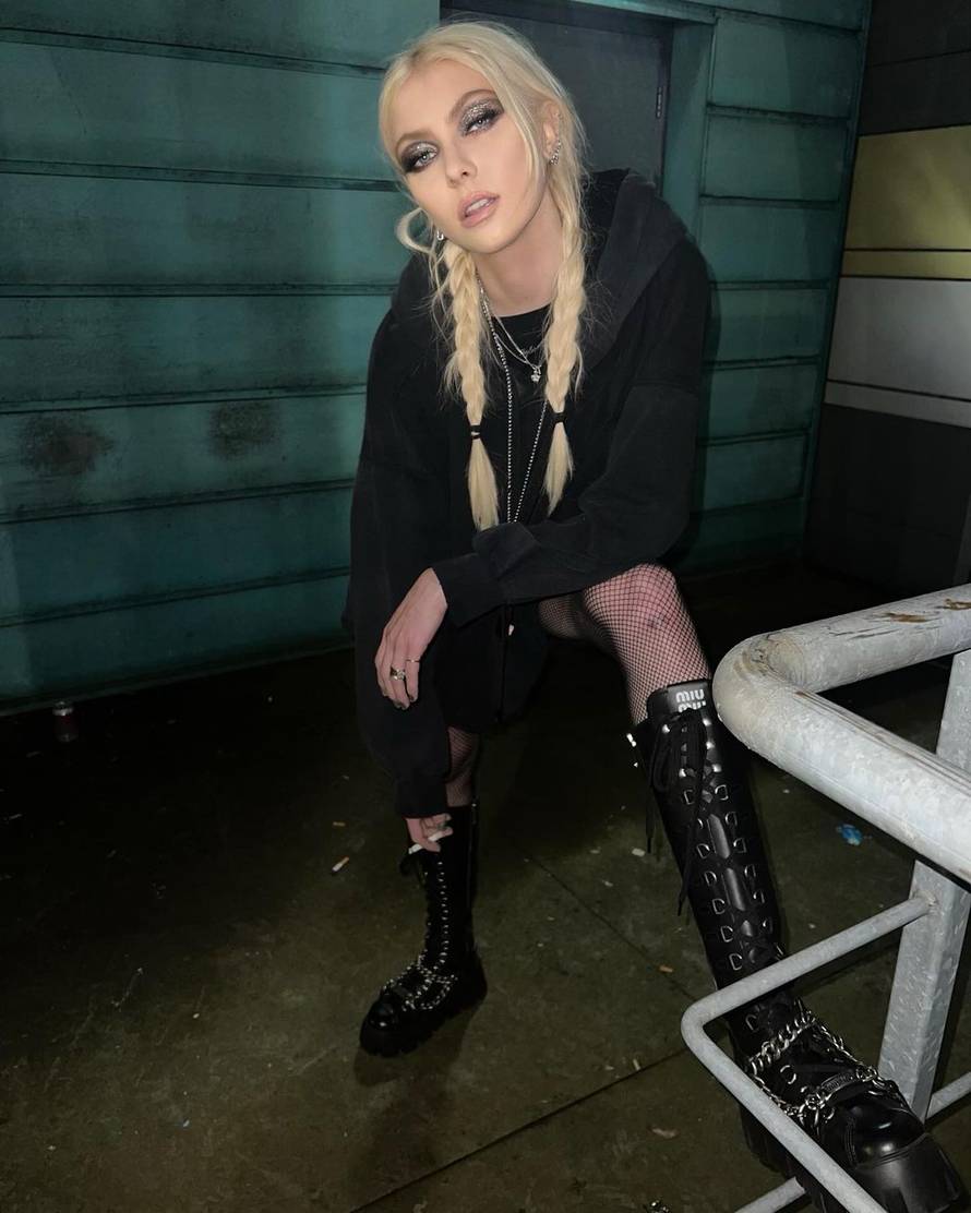 Evo kako sad izgleda curica iz filma 'Kako je Grinch ukrao Božić': Rokerica je i niže hitove