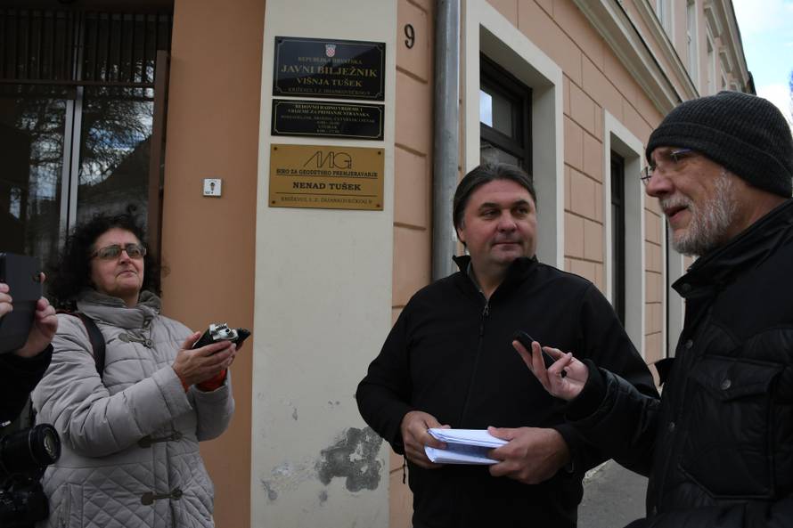 Načelnik Općine Kalnik, Mladen Kešer, o poklanjanju nekretnina institucijama