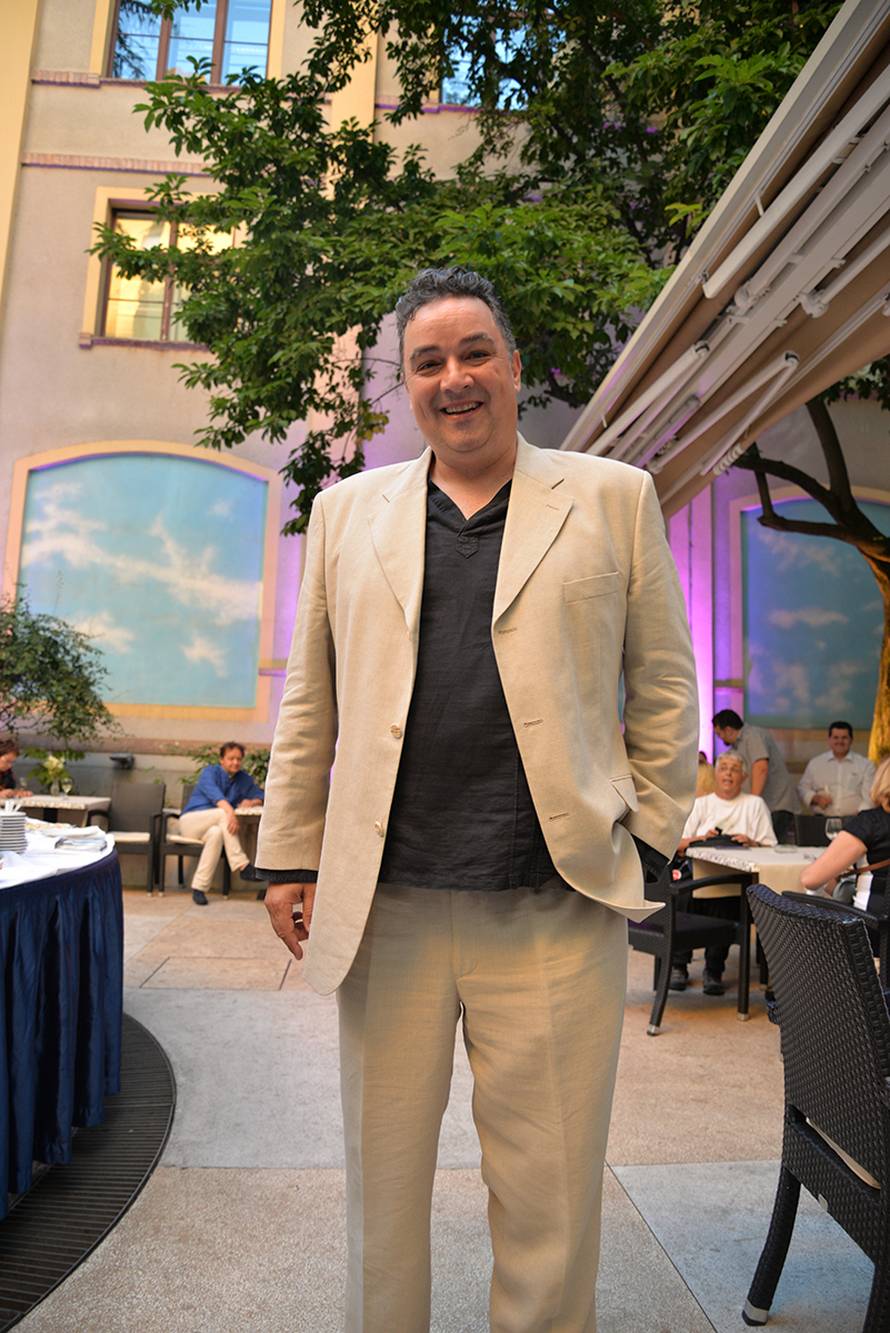 Umjesto na Euru Ante Čačić na promociji CD-a Tvrtka Stipića