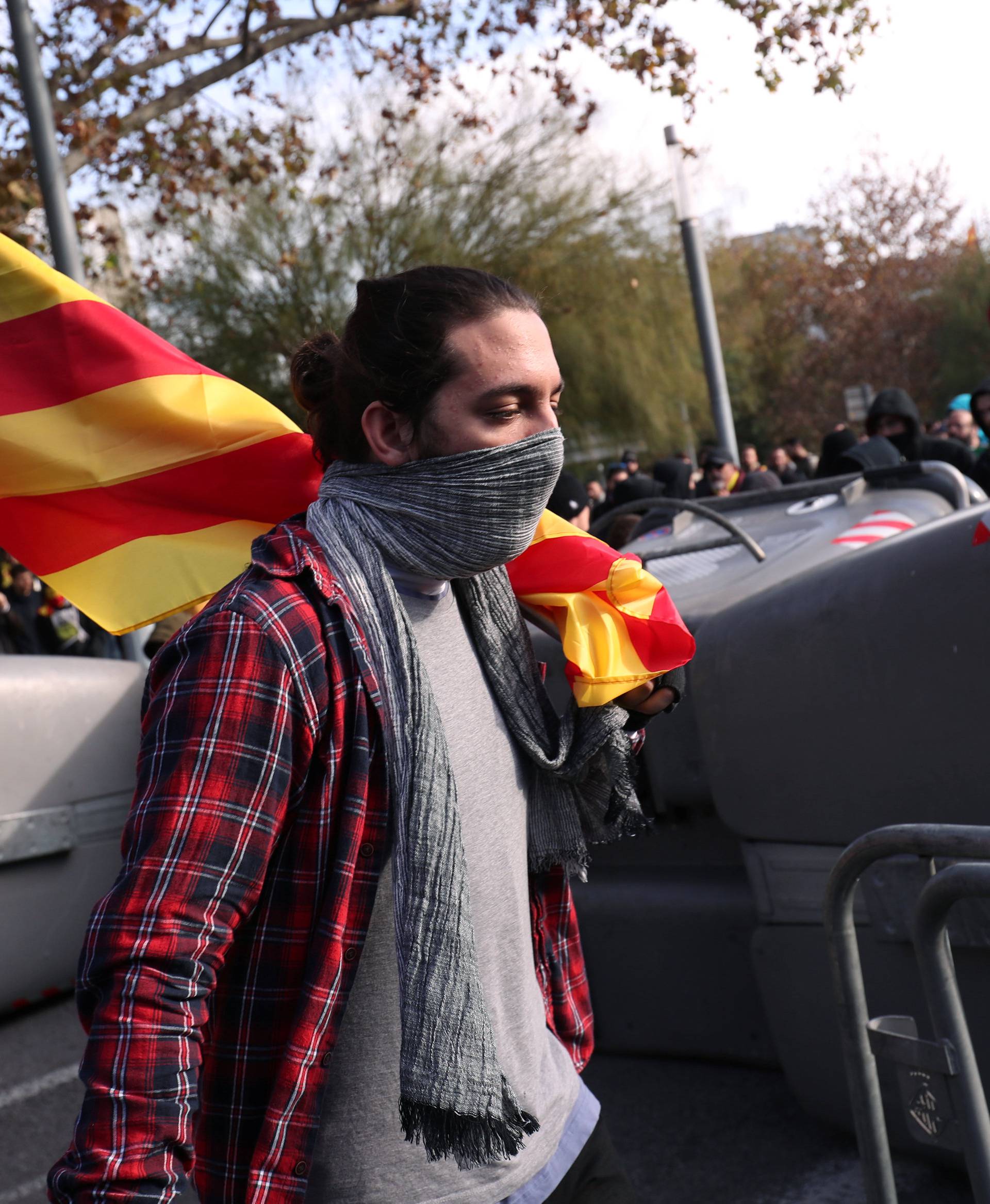 Protest against Spain's cabinet meeting in Barcelona