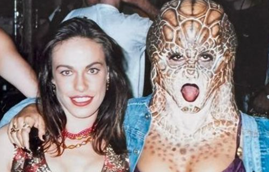 Prepoznajete li ljepoticu ispod maske? 'Bilo me strah pitona...'