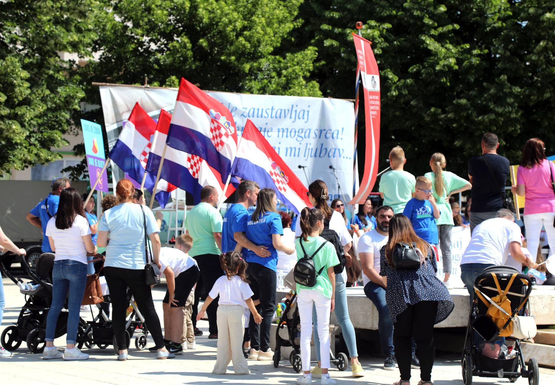 Knin po prvi puta domaćin Hoda za život, obitelj i Hrvatsku