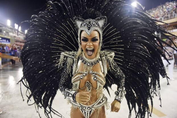 FOTO Vruća izdanja Cro Brazilke Anny koja je zablistala u Riju!