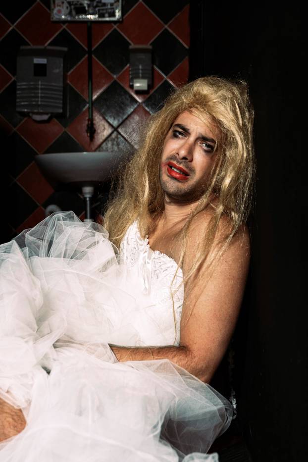 FOTO Ovo još niste vidjeli! Evo kako su naši slavni pozirali