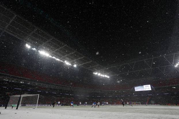 FA Cup Fifth Round Replay - Tottenham Hotspur vs Rochdale