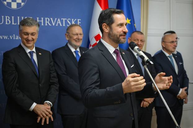 Zagreb: Prijem rukometaša u Banskim dvorima