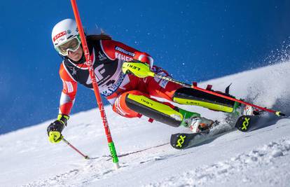 Čudesan dan za hrvatsko skijanje! Leona Popović došla je do prvog postolja u karijeri...