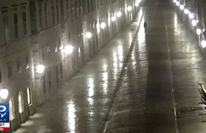 VIDEO Kamera u Dubrovniku zabilježila sinoćnji potres