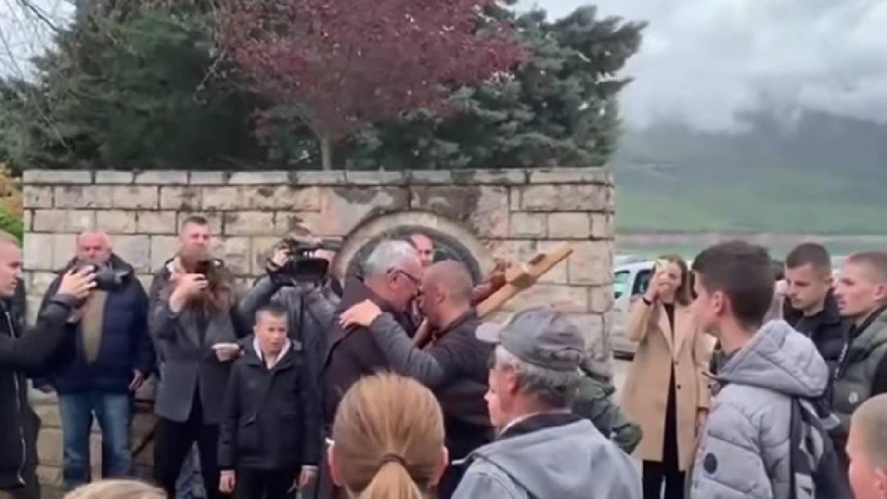 VIDEO Mladić iz BiH hodao 1000 km s križem: 'Gospodin mi je davao snage cijelo vrijeme...'