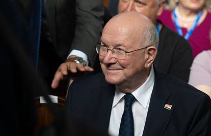 Mate Granić: Turski predsjednik u suzama je molio Tuđmana da Hrvatska pomogne Bošnjacima