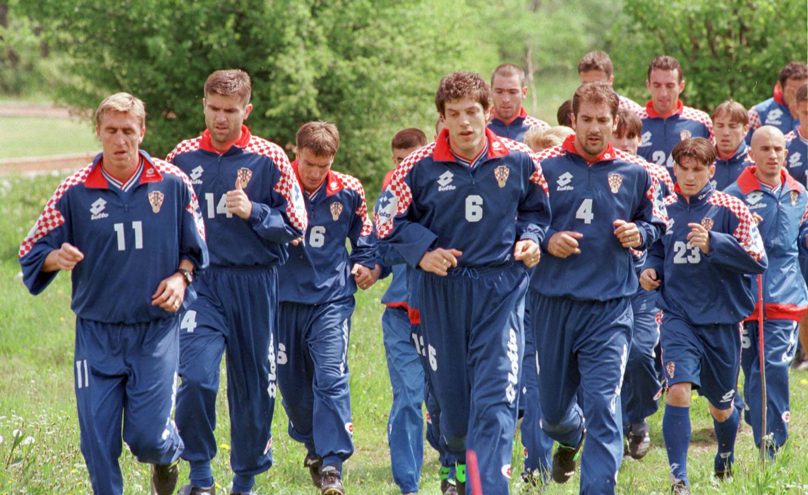 Bjelolasica: Pripreme Hrvatske nogometne reprezentacije, 1998. 