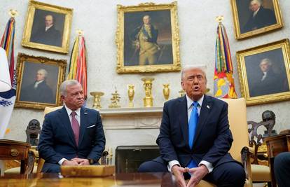 Trump se sastao s jordanskim kraljem, ponovio mu svoj plan: 'SAD će preuzeti Pojas Gaze!'