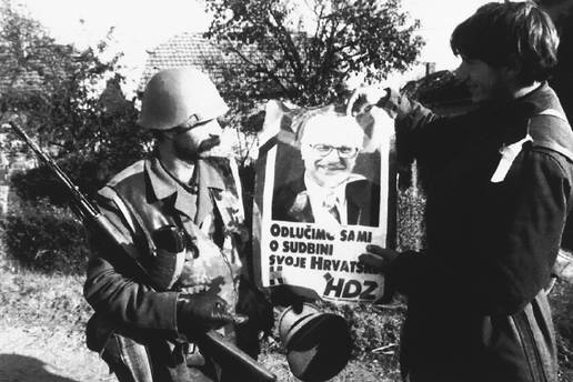 Rijetko viđene fotke četničkih zlotvora u Vukovaru. Oprez! Neke slike su uznemirujuće