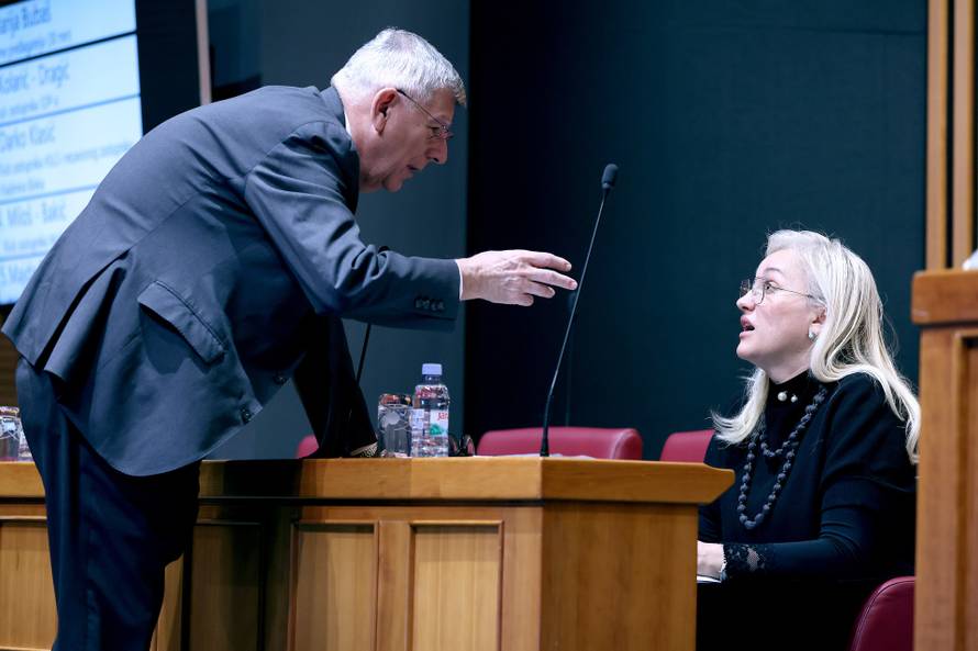 Zagreb: Sabor raspravlja o zdravstvenom nadzoru radnika izloženih azbestu