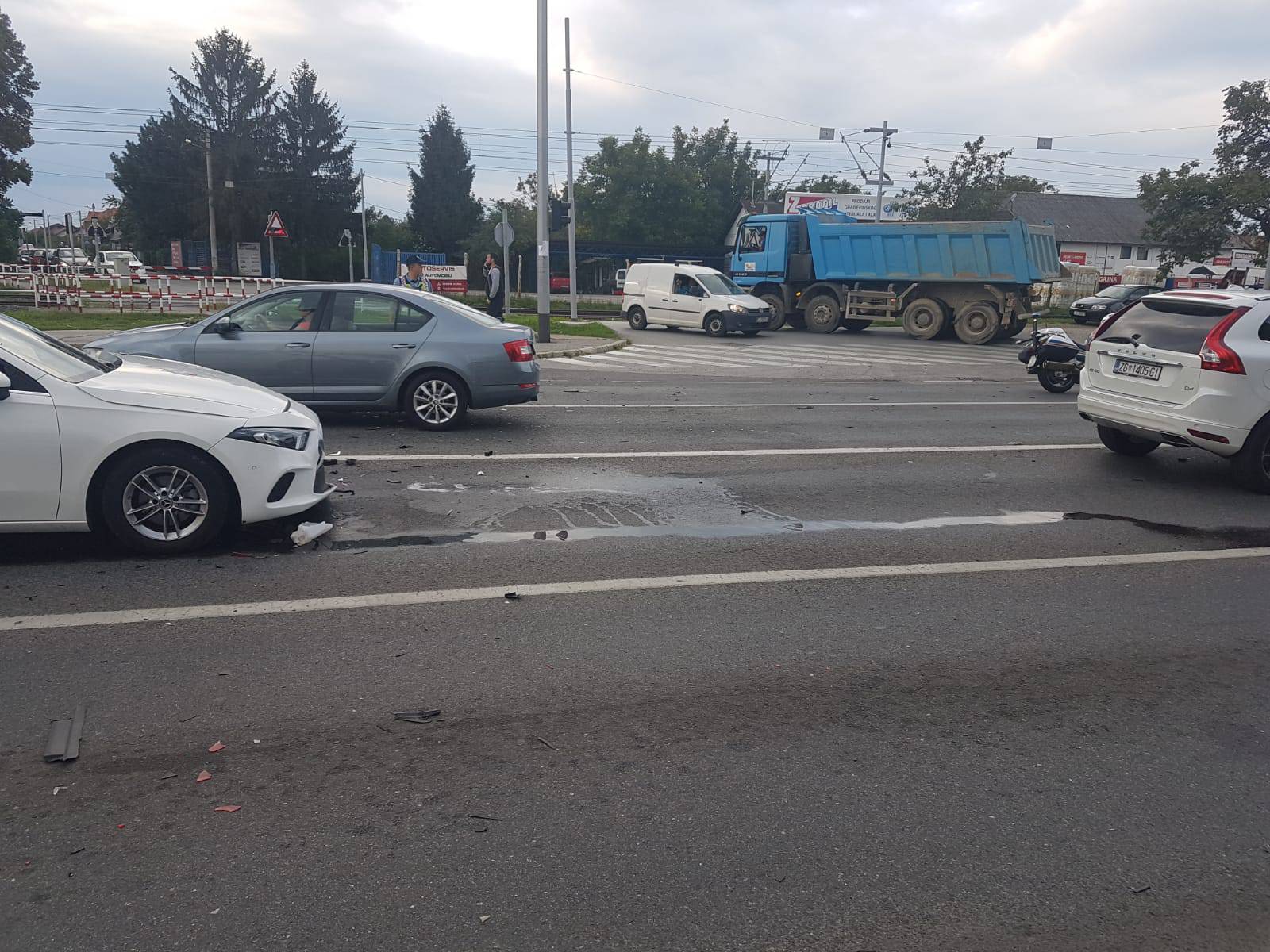 'Čulo se poput bombe! Staklo, tablice i dijelovi auta posvuda'