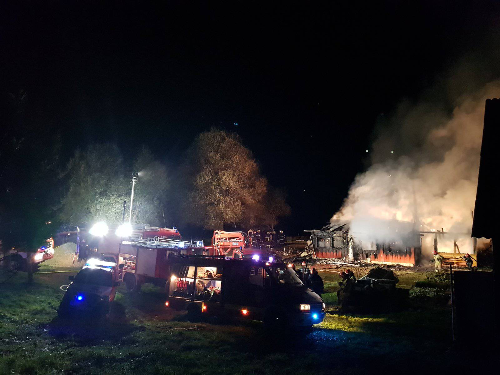Obiteljska kuća izgorjela je do temelja, nitko nije ozlijeđen
