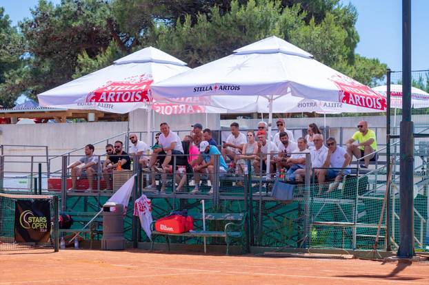 U Novalji je zavr&scaron;en teniski  turnir Stars Open Tour