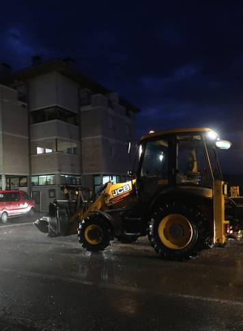 Novo nevrijeme poharalo Zagorje: Nakon tuče obilna kiša potopila ceste kod Poznanovca 