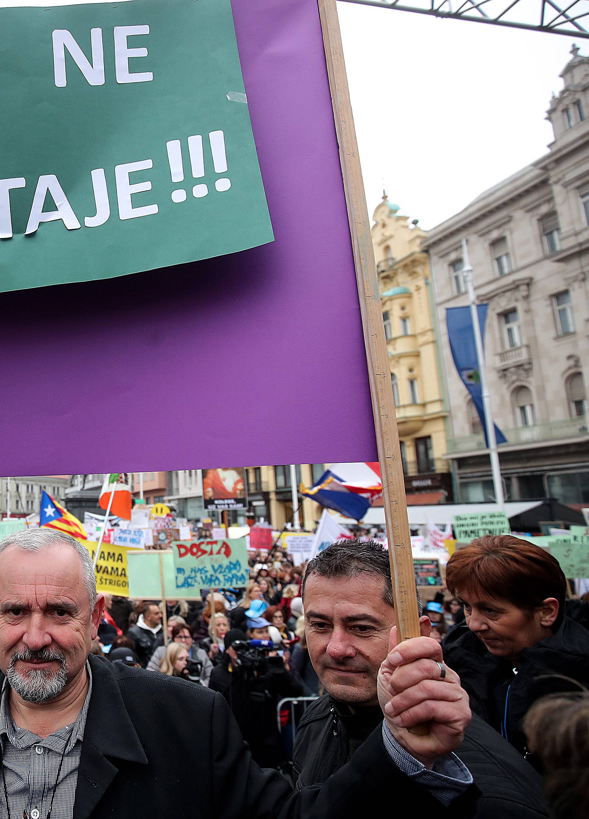 Plenkijeve dodatke ne žele: Škola i ljeti, a praznici kraći?