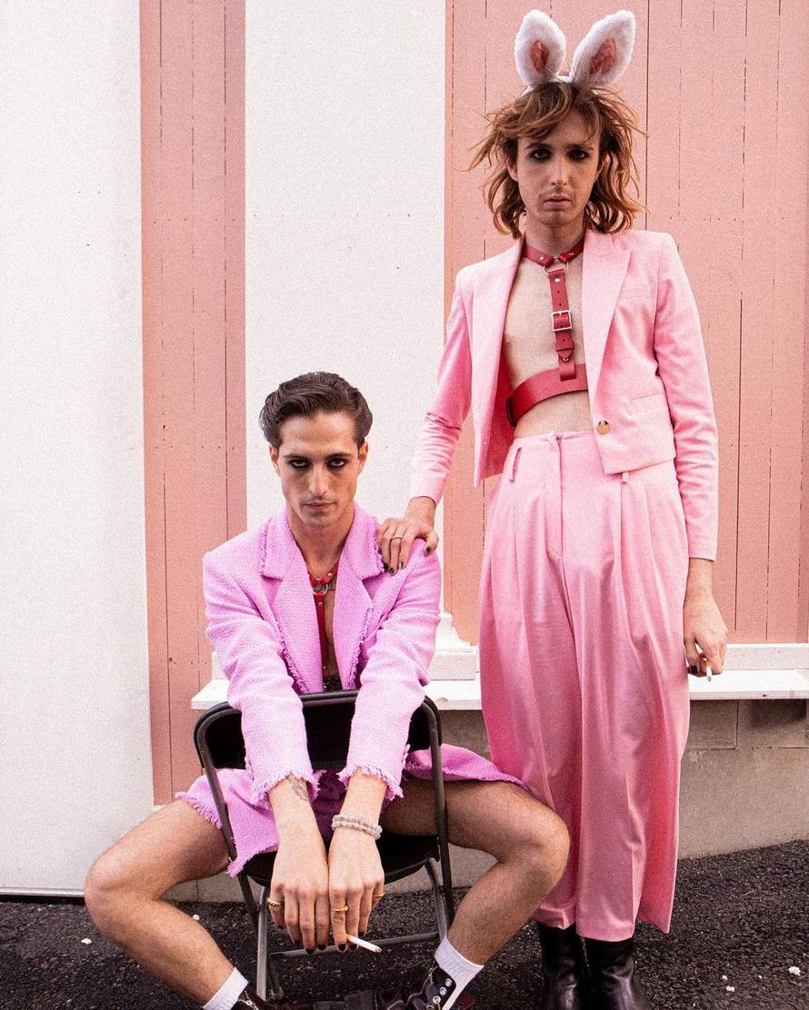 Damiano iz Maneskina pozirao obučen u kostim ružičastog zeca