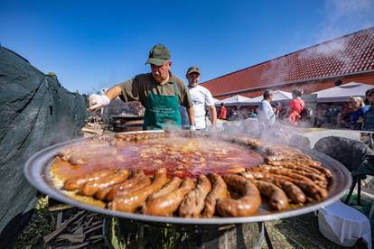 U Lugu održan tradicionalni Paprika fest