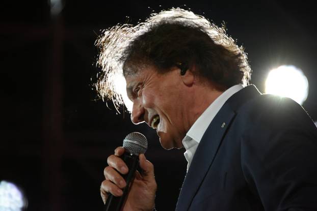 Koncert Zdravka Čolića u Areni u Puli