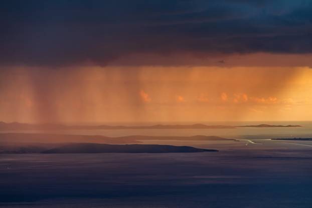 Kozjak: Zalazak sunca promatran sa vrha Sv. Jure 