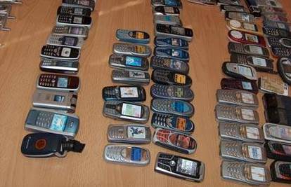 Ljutita ostavljena supruga zapalila je 400 mobitela