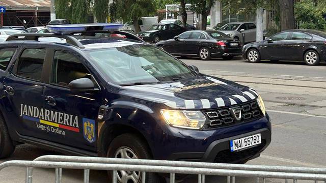 Užas u Rumunjskoj: Policijsko vozilo pregazilo jednogodišnjeg dječaka, poginuo je na mjestu