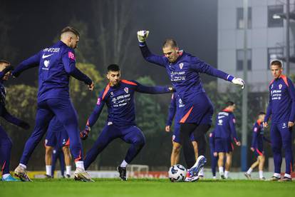 FOTO 'Vatreni' na treningu prije Škotske: 'Ševa' se zahuktala, a sve promatrali Dalić i Ćorluka