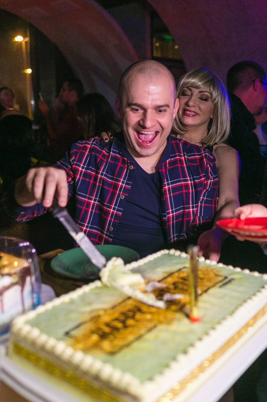 Uz brojne poznate 'face' Ivica Skoko proslavio 38. rođendan