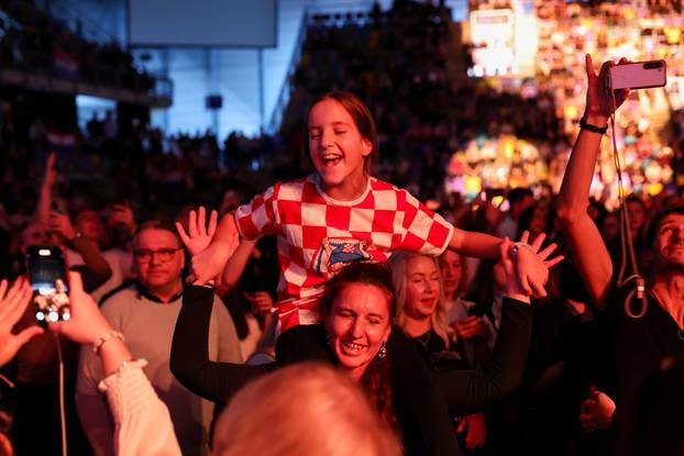 Frankfurt: Hrvatska noć u Suwag Energie Areni