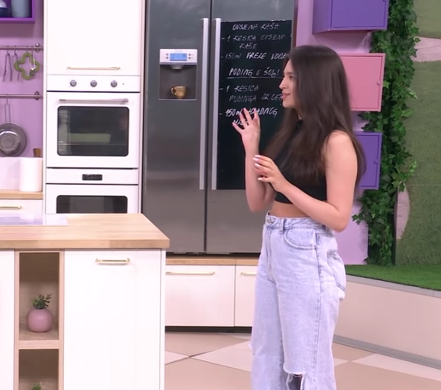 Kći Harisa Džinovića danas je prava ljepotica, a pogledajte kako je izgledala prije operacija