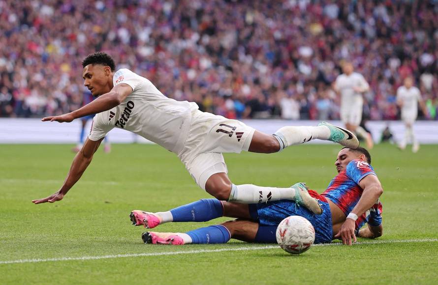 FA Cup - Semi Final - Crystal Palace v Aston Villa