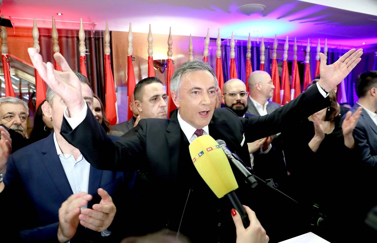 'Podmeću da sam nečiji igrač, za razliku od njih, ja sam svoj'