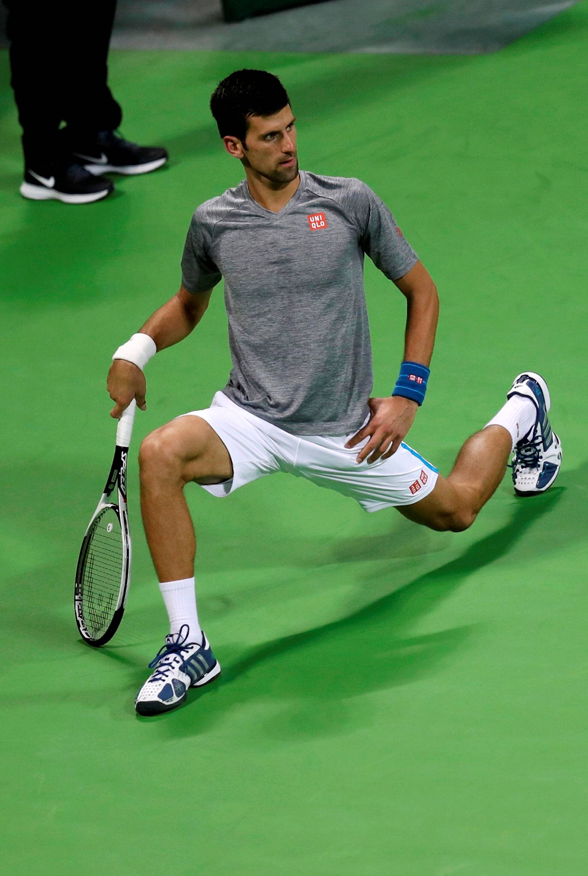 Tennis - Qatar Open - Men's singles final - Andy Murray of Britain v Novak Djokovic of Serbia