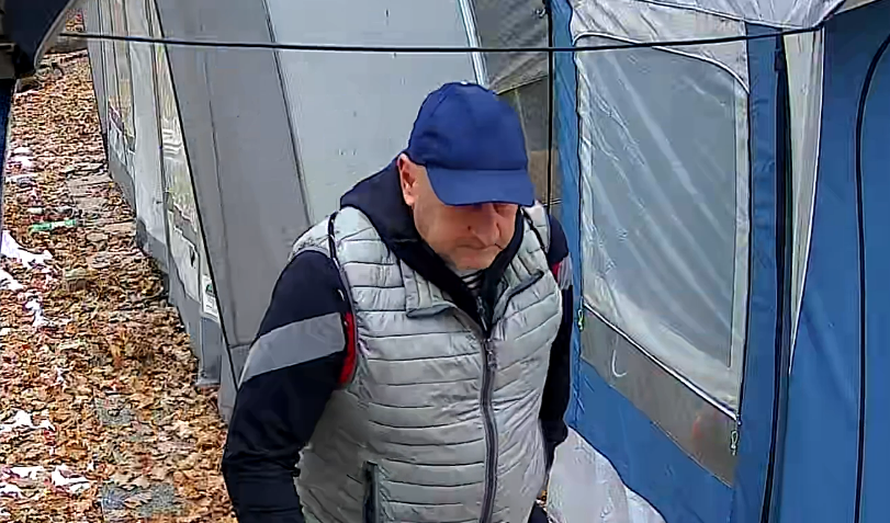 Istarska policija moli za pomoć: Prepoznajete li ovog muškarca? Netko pokrao Slovenca u kampu