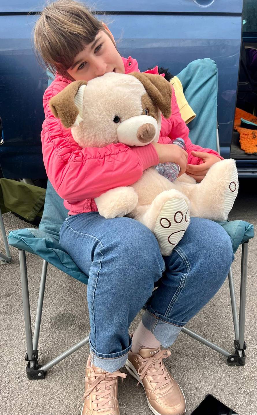 Kaja je dijete-anđeo, ali ima i svoje anđele čuvare s kojima osvaja srca na izložbama pasa!