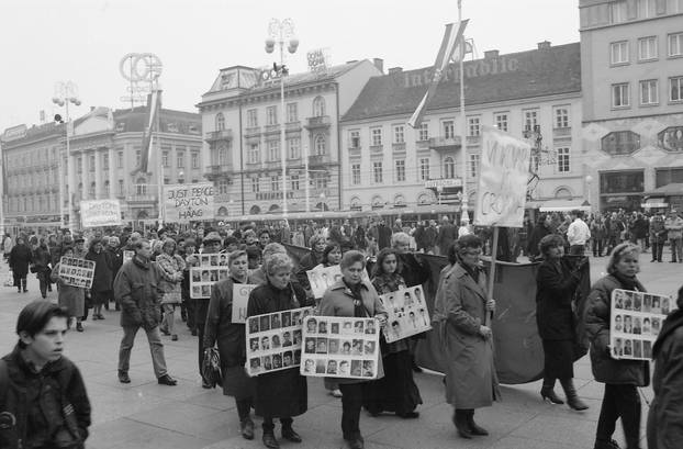 Prosvjed u Zagrebu za sve nastale u Vukovaru, 13.11.1995.