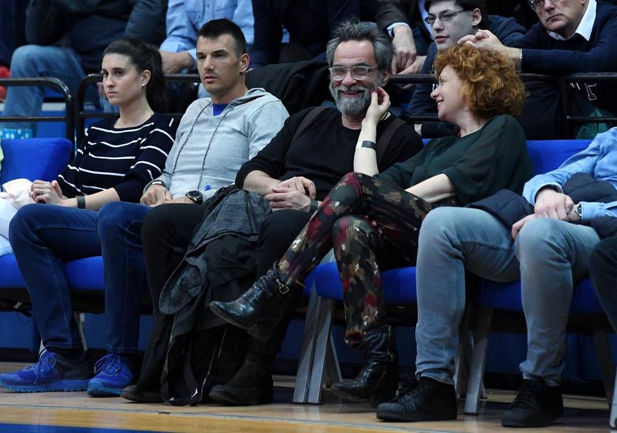 Zagreb: Nina VioliÄ i Filip Å ovagoviÄ razmjenjivali njeÅ¾nosti na utakmici Cedevita - BuduÄnost Voli