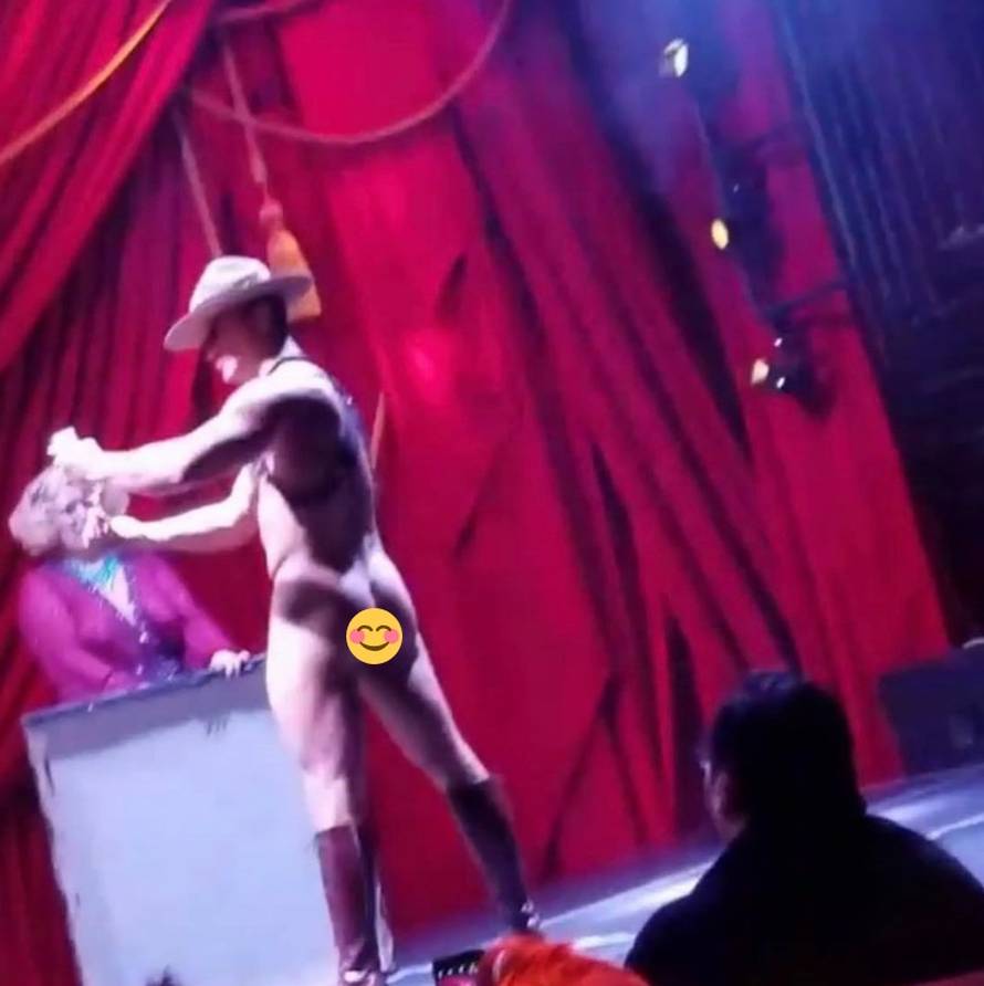 Pogledajte sve točke na kojima penisoslikar pokazuje 'tehniku'