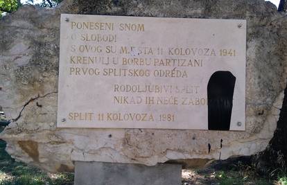 Bojom polili spomenik Prvom splitskom partizanskom odredu