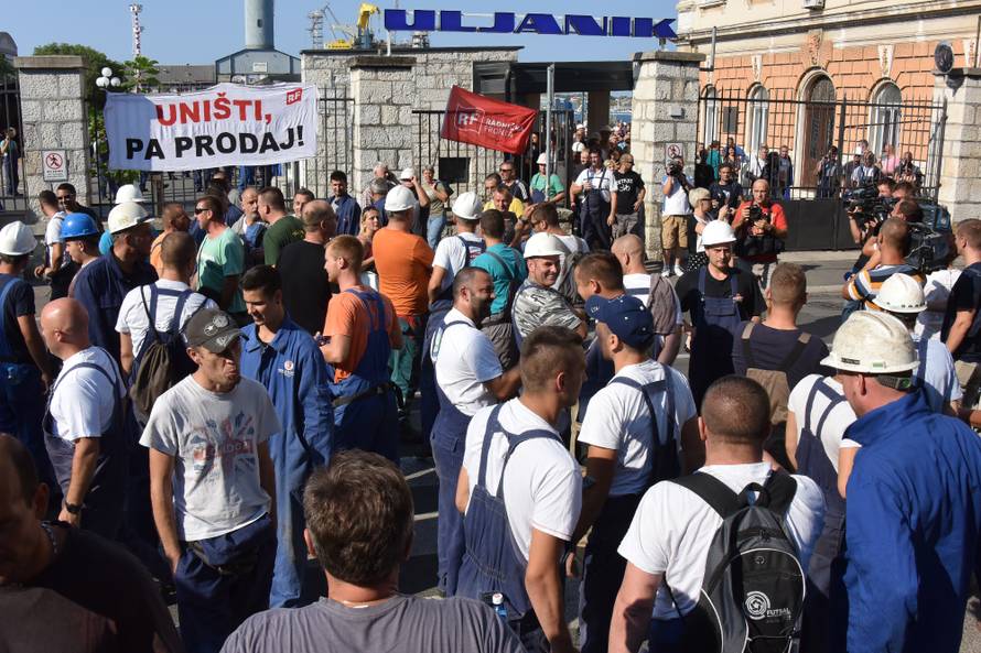 Drama u Puli: 'Neka se Vlada odluči. Radnicima je dosta igre'