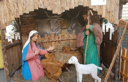 Tko je ukrao Božić u Rijeci? Iz jaslica ispred crkve nestao Isus