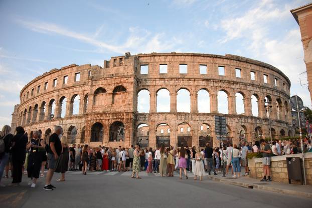 Gibonni napunio pulsku Arenu