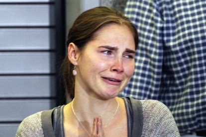 Amanda Knox stigla u Seattle, imala je doček na aerodromu