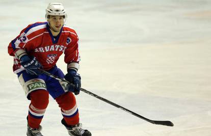 Sve su dalje od prvog mjesta: Hokejaši izgubili od Estonaca
